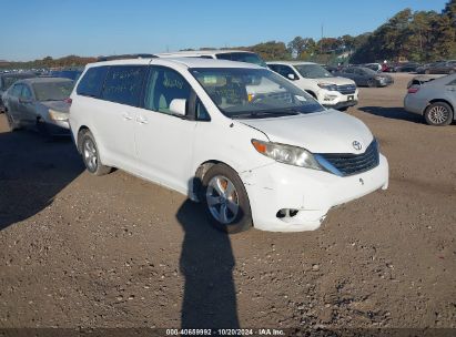 2011 TOYOTA SIENNA LE V6 White  Gasoline 5TDKK3DC7BS023610 photo #1