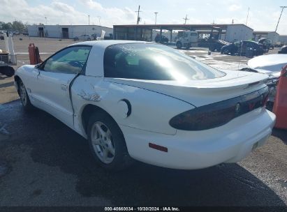 2002 PONTIAC FIREBIRD White  Gasoline 2G2FS22K322118628 photo #4