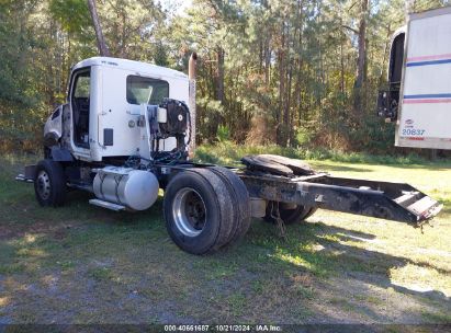 2017 KENWORTH T880 White  Diesel 1XKZDP9XXHJ176150 photo #4