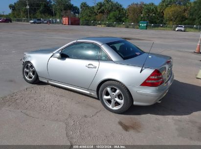 2001 MERCEDES-BENZ SLK 320 Silver  Gasoline WDBKK65FX1F185383 photo #4