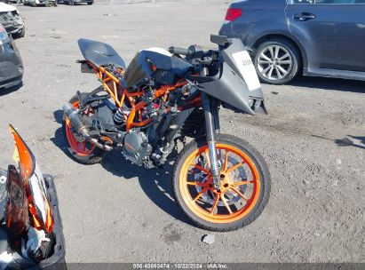 2017 KTM 390 DUKE Black  Gasoline MD2JYJ406HC270562 photo #1