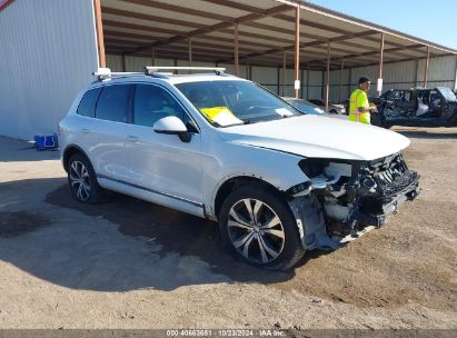 2017 VOLKSWAGEN TOUAREG V6 WOLFSBURG EDITION White  Gasoline WVGRF7BP8HD003771 photo #1