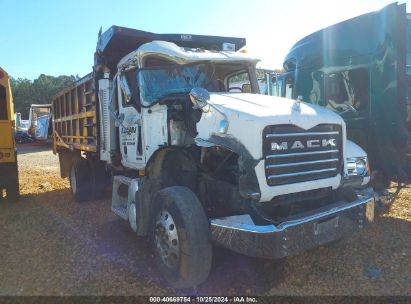 2006 MACK 700 CV700 White  Diesel 1M2AG11C56M049898 photo #1