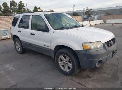 2006 FORD ESCAPE HYBRID White  Gasoline 1FAPP11J8MW276748 photo #1