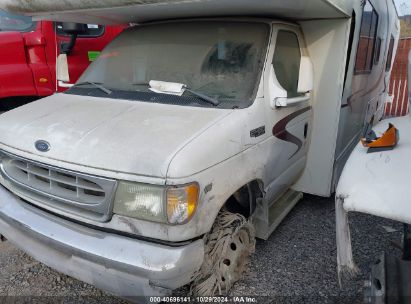 2002 FORD ECONOLINE E450 SUPER DUTY CUTWY VAN White  Gasoline 1FDXE45S42HB27318 photo #3