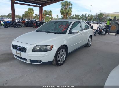 2005 VOLVO S40 T5 White  Gasoline YV1MS682752054602 photo #3