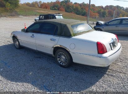 2000 LINCOLN TOWN CAR SIGNATURE White  Gasoline 1LNHM82WXYY816410 photo #4