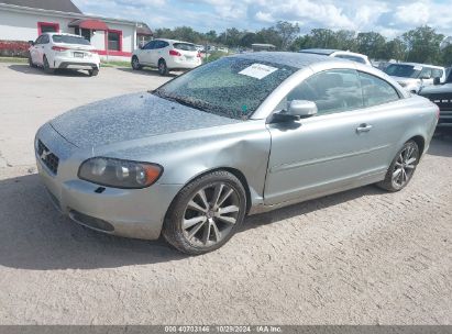 2010 VOLVO C70 T5 Silver  Gasoline YV1672MC5AJ092668 photo #3