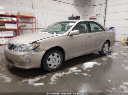 2006 TOYOTA CAMRY LE/XLE/SE Gold  Gasoline 4T1BE32K06U132229 photo #3