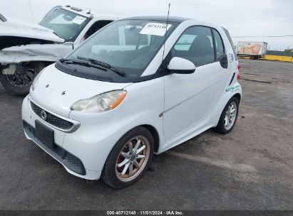 2014 SMART FORTWO ELECTRIC DRIVE PASSION White  Electric WMEEJ9AA7EK779439 photo #3