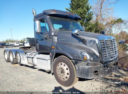 2015 FREIGHTLINER CASCADIA 125 Gray  Diesel 3AKNGED60FSGU5025 photo #1