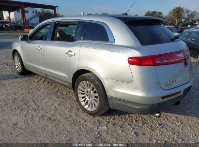 2010 LINCOLN MKT Silver  Gasoline 2LMHJ5FR5ABJ20833 photo #4