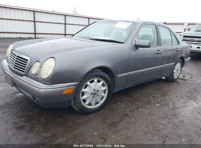 1996 MERCEDES-BENZ E 320 Gray  Gasoline WDBJF55F3TJ024612 photo #3