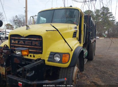 2004 MACK 700 CV700 Yellow  Diesel 1M2AG11C94M007229 photo #3