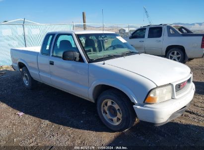 2001 GMC SONOMA SLS White  Flexible Fuel 1GTCS195618109500 photo #1