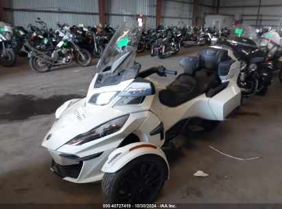 2018 CAN-AM SPYDER ROADSTER RT/RT LIMITED/RT LIMITED 10TH ANNIVERSARY White  Gasoline 2BXNBDD26JV000828 photo #3