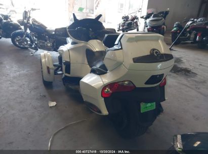 2018 CAN-AM SPYDER ROADSTER RT/RT LIMITED/RT LIMITED 10TH ANNIVERSARY White  Gasoline 2BXNBDD26JV000828 photo #4