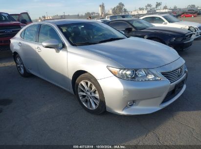 2015 LEXUS ES 300H Silver  Hybrid JTHBW1GG4F2084190 photo #1