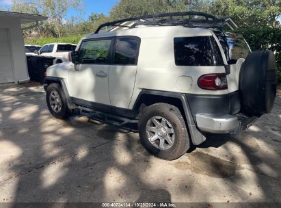 2014 TOYOTA FJ CRUISER White  Gasoline JTEZU4BF1EK013626 photo #4