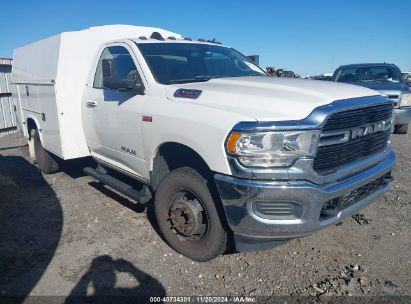 2019 RAM 3500 CHASSIS TRADESMAN/SLT   Gasoline 3C7WRTAJ9KG583744 photo #1