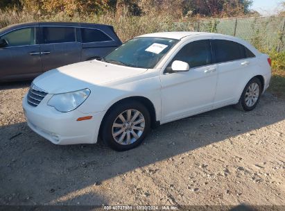 2010 CHRYSLER SEBRING LIMITED White  Gasoline 1C3CC5FB9AN207859 photo #3