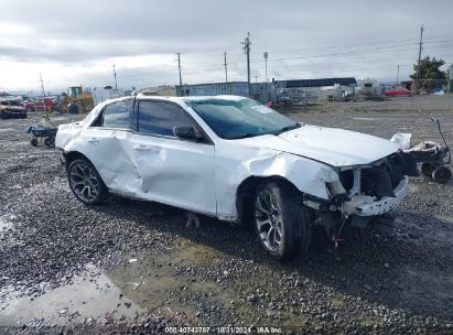 2018 CHRYSLER 300 TOURING White  Flexible Fuel 2C3CCAAGXJH264334 photo #1