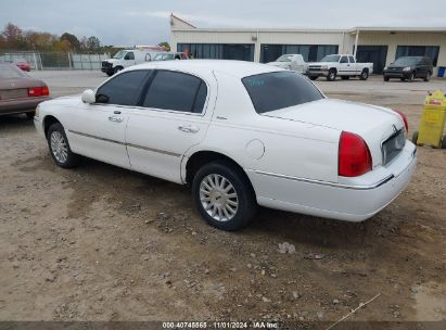 2004 LINCOLN TOWN CAR SIGNATURE White  Gasoline 1LNHM81W24Y667499 photo #4