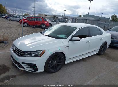 2017 VOLKSWAGEN PASSAT 1.8T R-LINE White  Gasoline 1VWDT7A33HC055091 photo #3