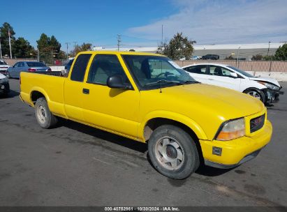 1998 GMC SONOMA SLS SPORTSIDE Yellow  Gasoline 1GTCS19X2W8505416 photo #1