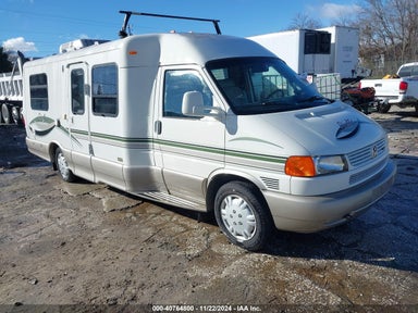 2002 WINNEBAGO RIALTA WV3AB47011H106789 photo #1