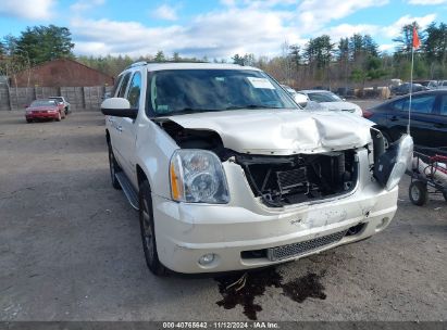 2010 GMC YUKON DENALI White  Flexible Fuel 1GKUKEEF0AR287587 photo #1