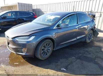 2018 TESLA MODEL X 100D/75D/P100D Gray  Electric 5YJXCAE27JF138143 photo #3