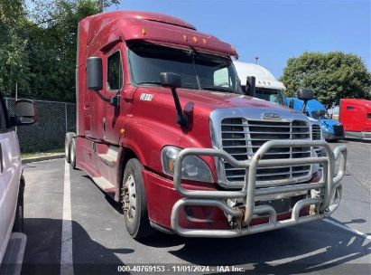 2015 FREIGHTLINER CASCADIA 125 Burgundy  Diesel 3AKJGLD56FSGN1213 photo #1