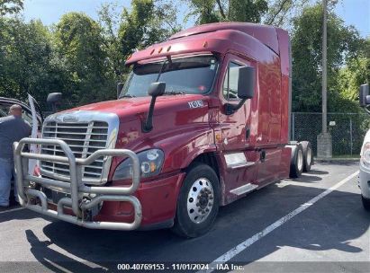 2015 FREIGHTLINER CASCADIA 125 Burgundy  Diesel 3AKJGLD56FSGN1213 photo #3