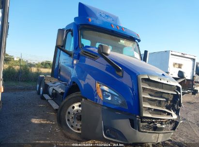 2020 FREIGHTLINER NEW CASCADIA 126 3AKJHLDR4LSMD2335 photo #1