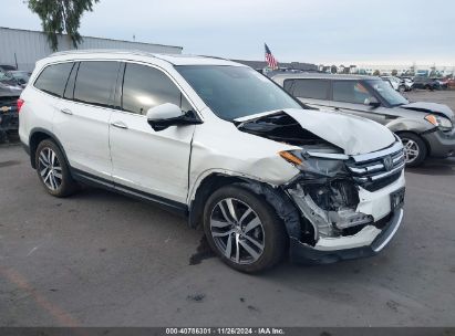 2018 HONDA PILOT TOURING White  Gasoline 5FNYF5H97JB010576 photo #1