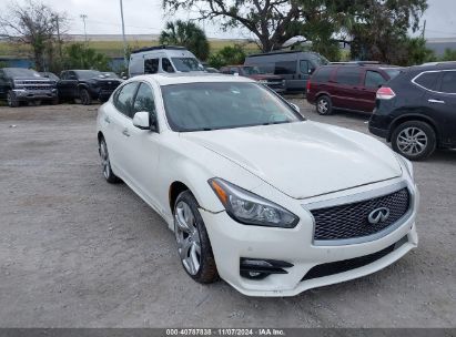 2018 INFINITI Q70 3.7X LUXE White  Gasoline JN1BY1AR3JM220010 photo #1