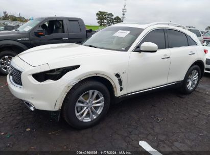 2017 INFINITI QX70 White  Gasoline JN8CS1MW7HM410041 photo #3