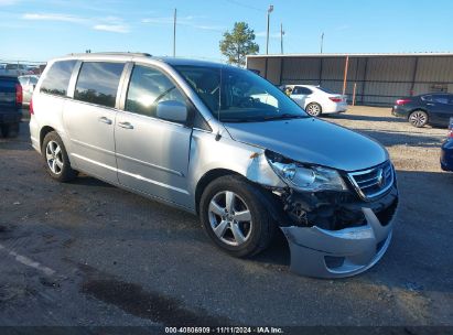 2011 VOLKSWAGEN ROUTAN SE Silver  Flexible Fuel 2V4RW3DG0BR772642 photo #1