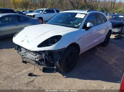 2018 PORSCHE MACAN White  Gasoline WP1AA2A51JLB22940 photo #3