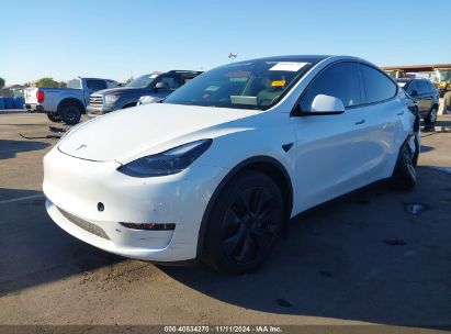 2024 TESLA MODEL Y LONG RANGE DUAL MOTOR ALL-WHEEL DRIVE/RWD White  Electric 7SAYGDED1RF098104 photo #3