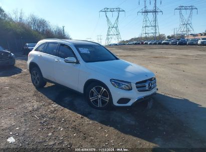 2017 MERCEDES-BENZ GLC 300 4MATIC White  Gasoline WDC0G4KB1HF174132 photo #1