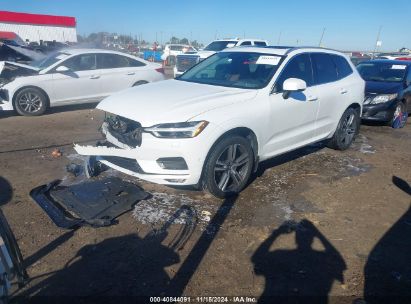 2018 VOLVO XC60 T5 MOMENTUM White  Gasoline YV4102RK9J1075017 photo #3