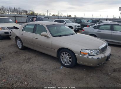 2011 LINCOLN TOWN CAR SIGNATURE LIMITED Gold  Flexible Fuel 2LNBL8CV9BX764502 photo #1