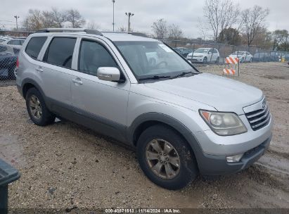 2009 KIA BORREGO EX V6 Silver  Gasoline KNDJJ741095031195 photo #1