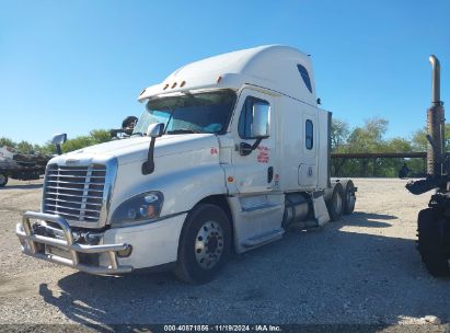 2016 FREIGHTLINER CASCADIA 125 White  Diesel 3AKJGLD54GSGX1817 photo #3