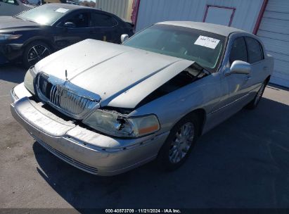 2007 LINCOLN TOWN CAR SIGNATURE Silver  Gasoline 1LNHM81W87Y636990 photo #3