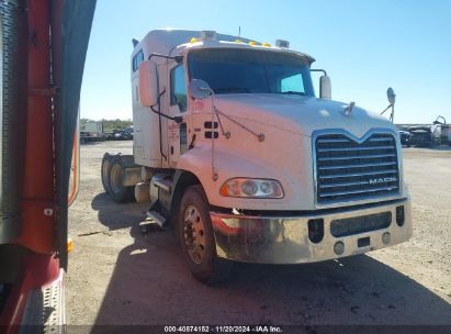 2014 MACK CXU613 CXU600 White  Diesel 1M1AW02Y5EM036885 photo #1