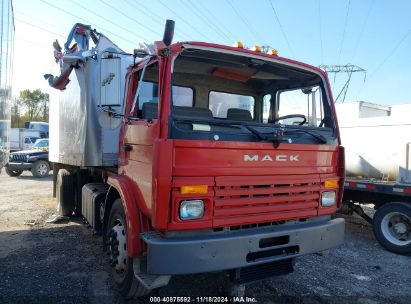 1998 MACK 200 MS200 Red  Diesel VG6M116AXWB103939 photo #1