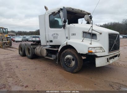 2013 VOLVO VN VNM White  Diesel 4V4MC9EH8DN564231 photo #1